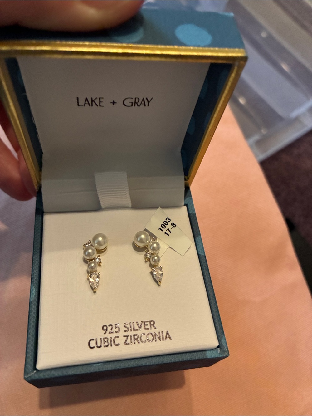 925 Silver Pearl & Cubic Zirconia Stud Earrings Lake + Gray New in Box - Picture 2 of 3